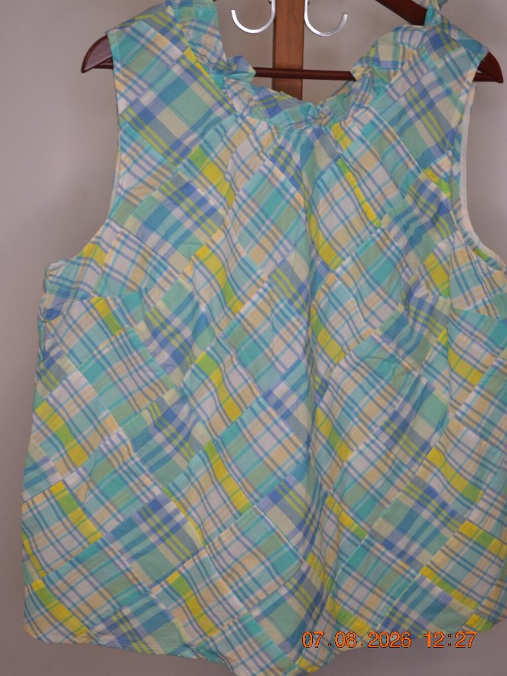 Talbots Women's XL Blue Green Plaid Sleeveless Ruffle Collar Top